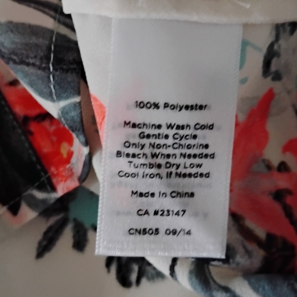 Talbots Nantucket Floral Crepe Button Up Blouse Turquoise Floral Size Lg Petite - Picture 15 of 15